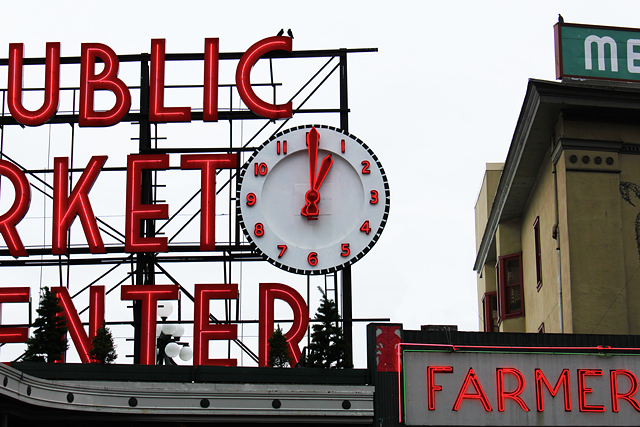 exercise your life run with time clock pike place public market center