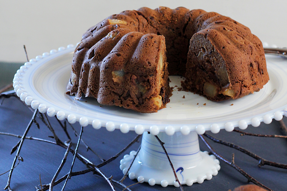 slice out of vegan and gluten free pear spice cake