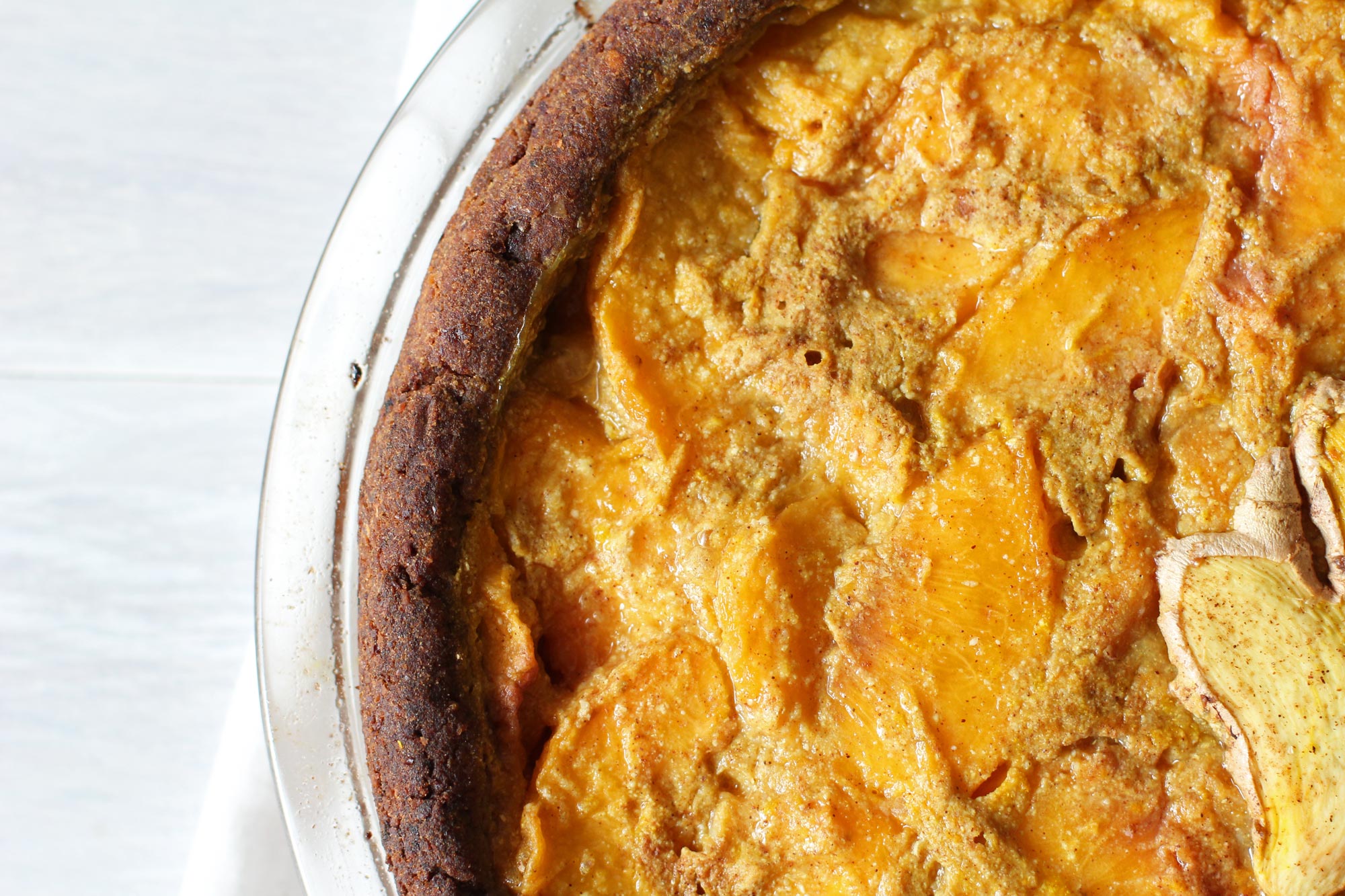 Ginger and Turmeric Peach Pie crust