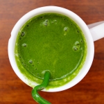 green smoothie with spinach banana ginger